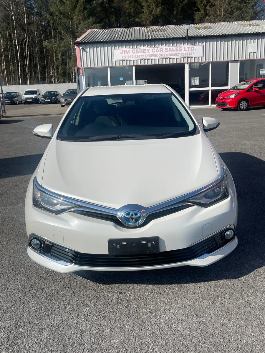 Toyota Auris 2016-2 - Image 2