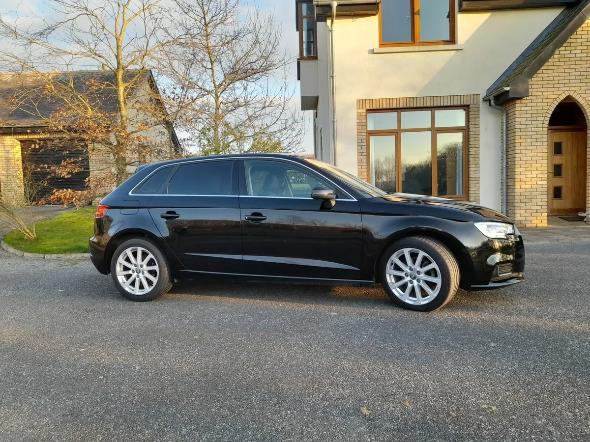 Audi A3 2018 - Image 3