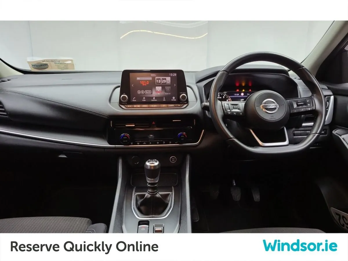 Nissan QASHQAI 1.3 PET Mild Hybrid SV  scrappage - Image 4