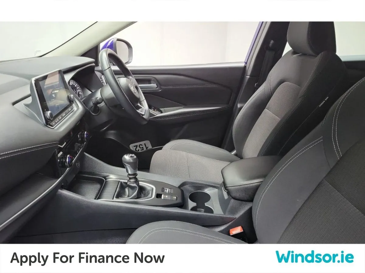 Nissan QASHQAI 1.3 PET Mild Hybrid SV  scrappage - Image 4