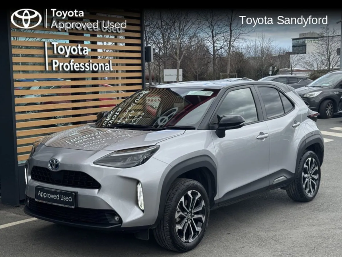 Toyota Yaris Cross Luna Sport // Rear Camera Park - Image 4