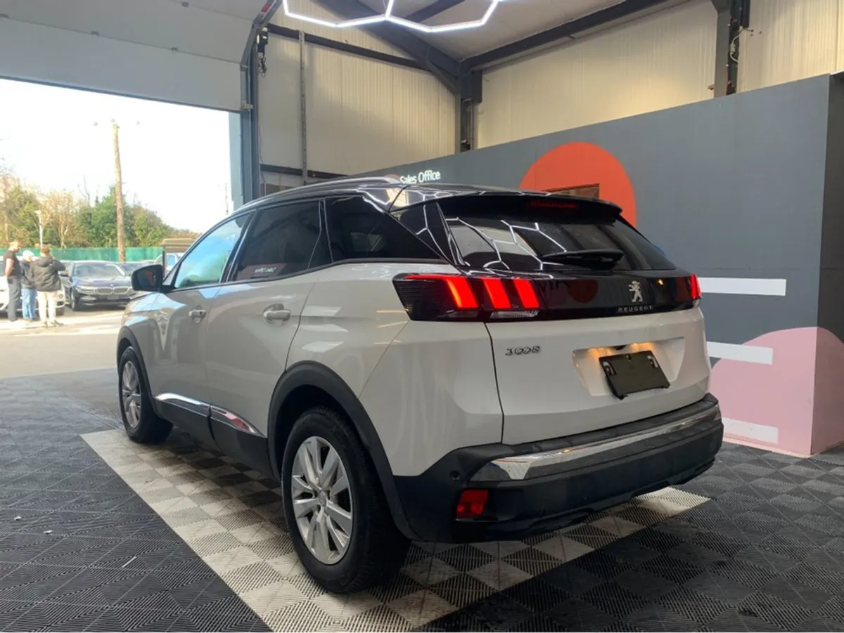 Peugeot 3008 87k KMs / Reverse Camera Cruise Cont - Image 4