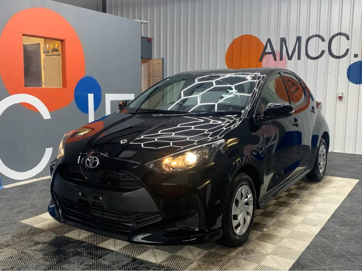 Toyota Yaris 1.0 Petrol Automatic / 9k KMs / Reve - Image 3
