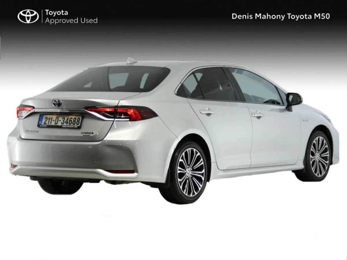 Toyota Corolla Hybrid Luna Sport Auto - Image 2