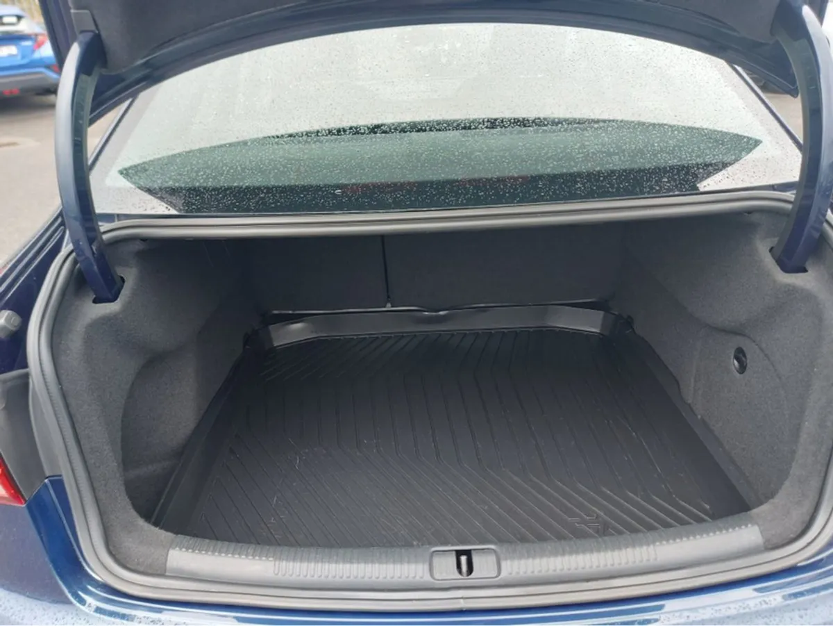 Audi A3 1.6 TDI 110 SE Saloon - Image 4
