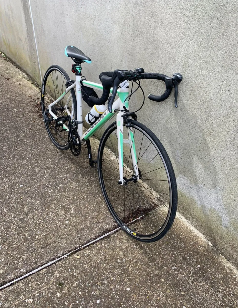 Boardman X7 road bike - Image 1