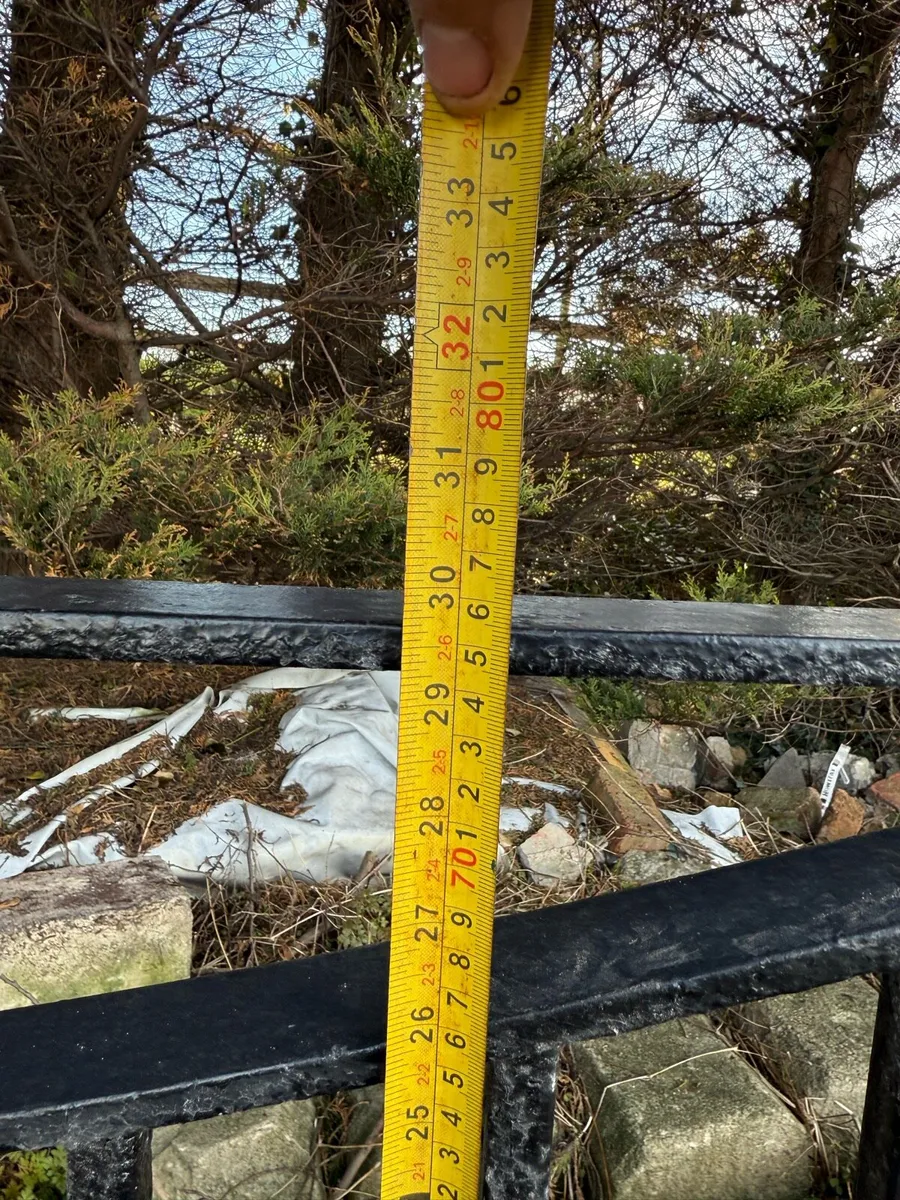 70 foot of reclaimed metal railing - Image 3