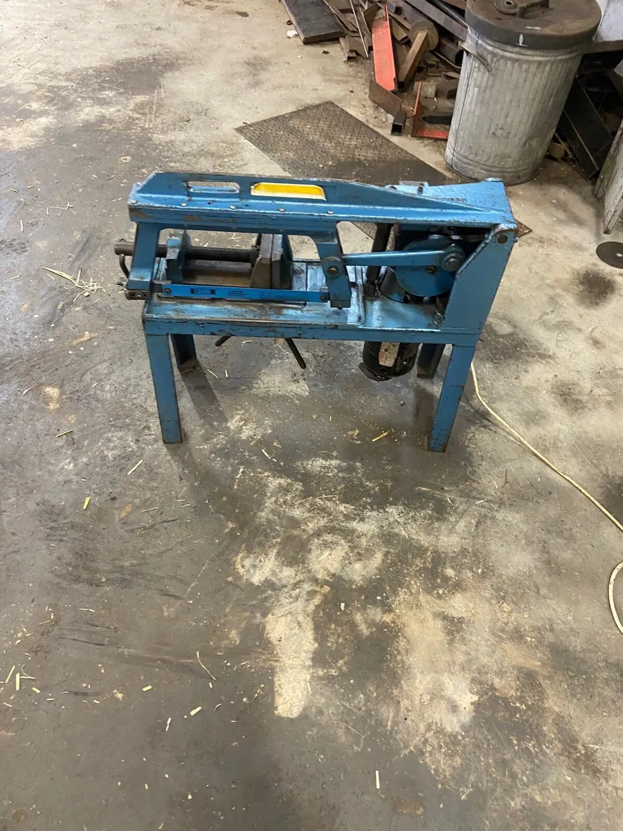 Electric power hacksaw - Image 2