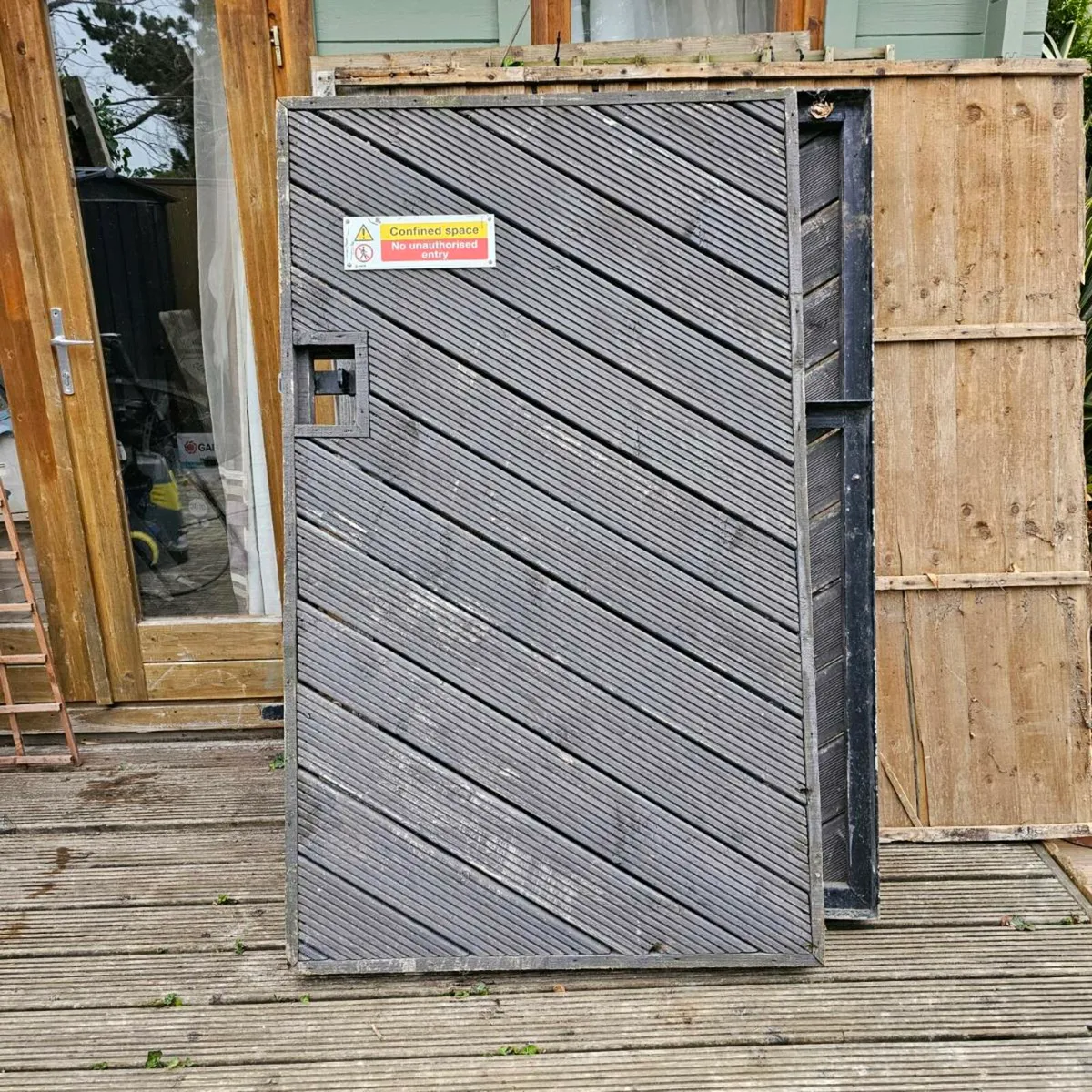Rear Gates ( Steel posts too ) - Image 1