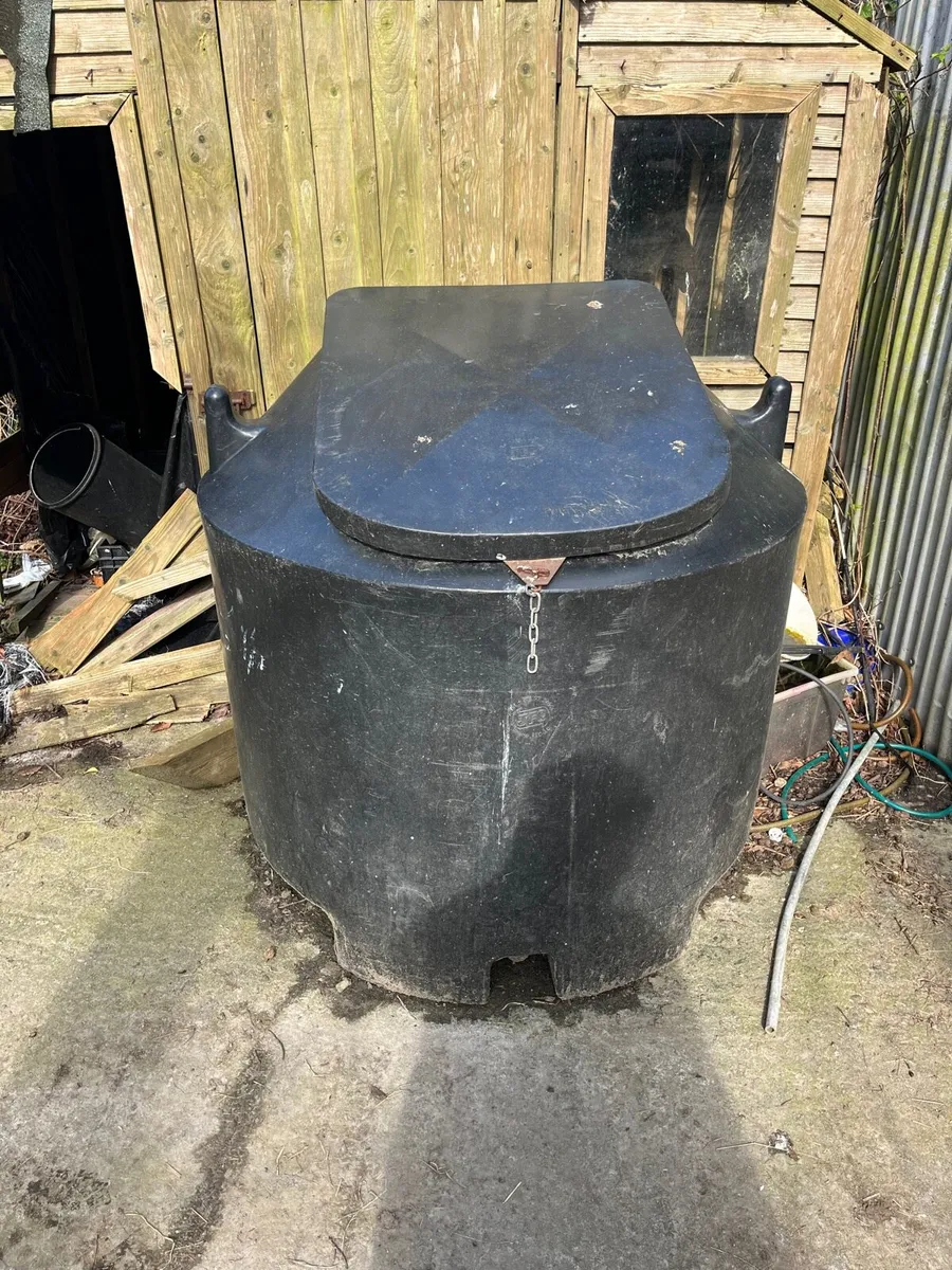 Jfc feed bin