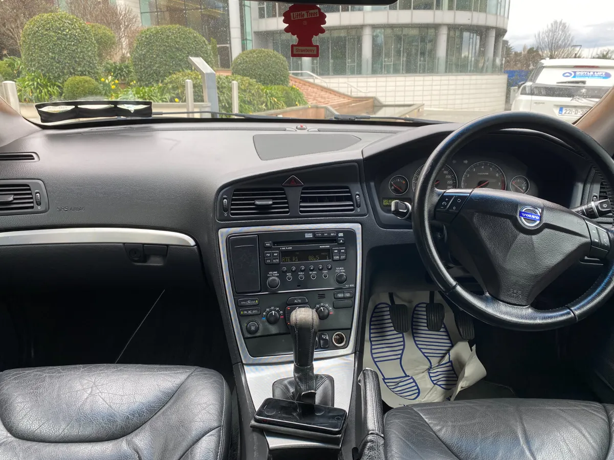 Volvo S60 - 0868212190 - Image 3