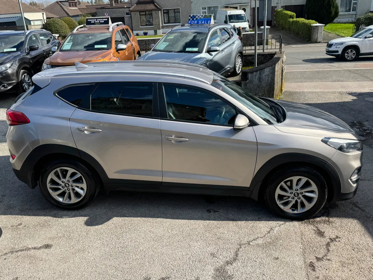 Hyundai Tucson executive high spec - Image 3