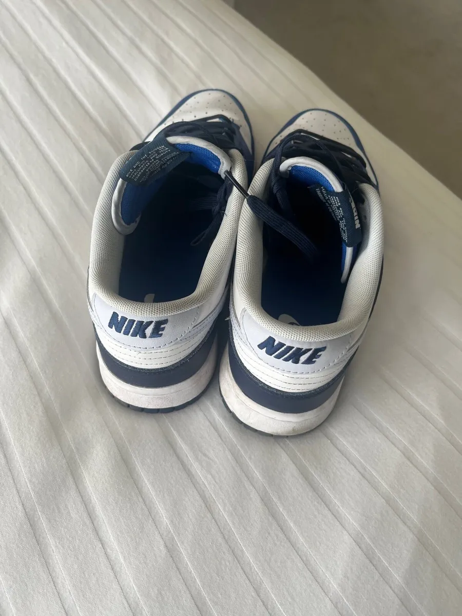 Nike dunks - Image 2