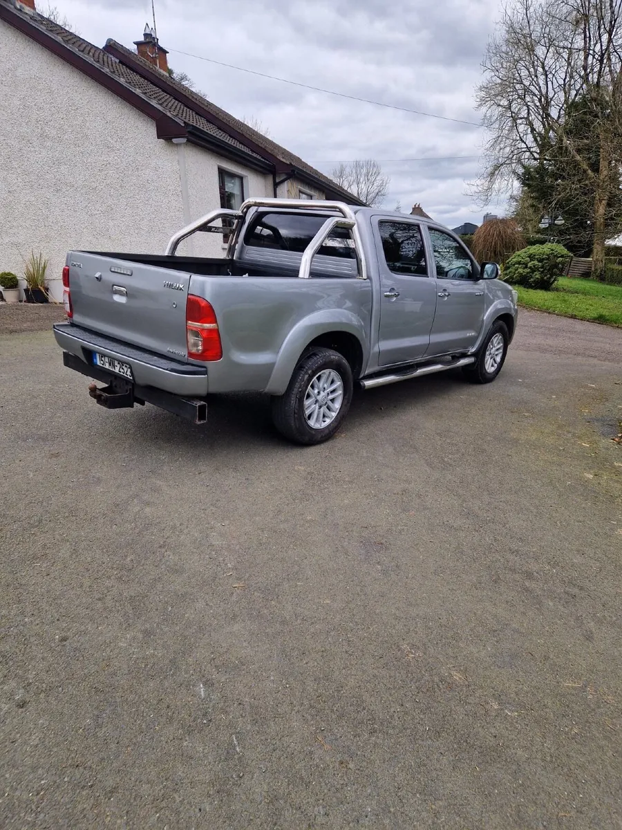 Toyota Hilux Invincible D4D - Image 4
