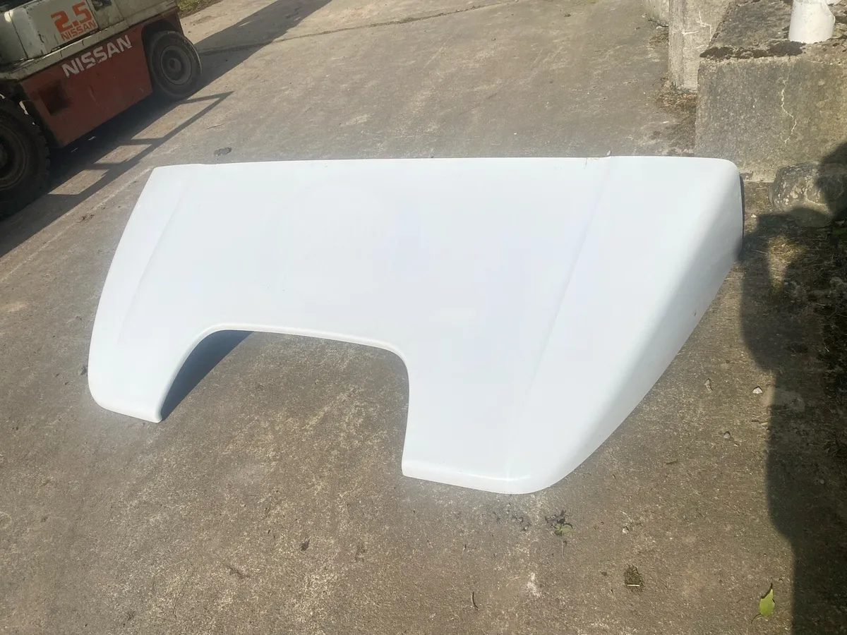Spoiler wind deflector - Image 2