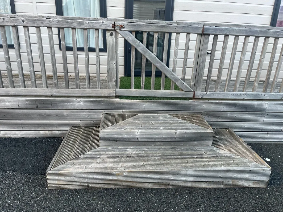Decking free to take away - Image 2