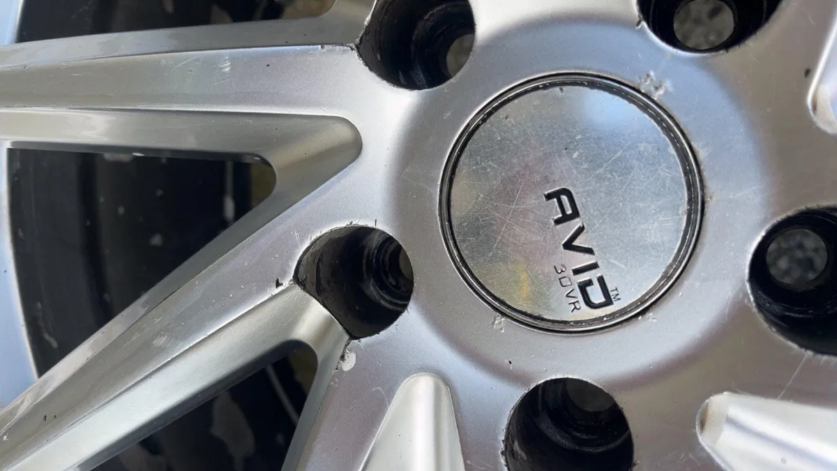 18 inch Avid 30vr Alloy Wheels - Image 2