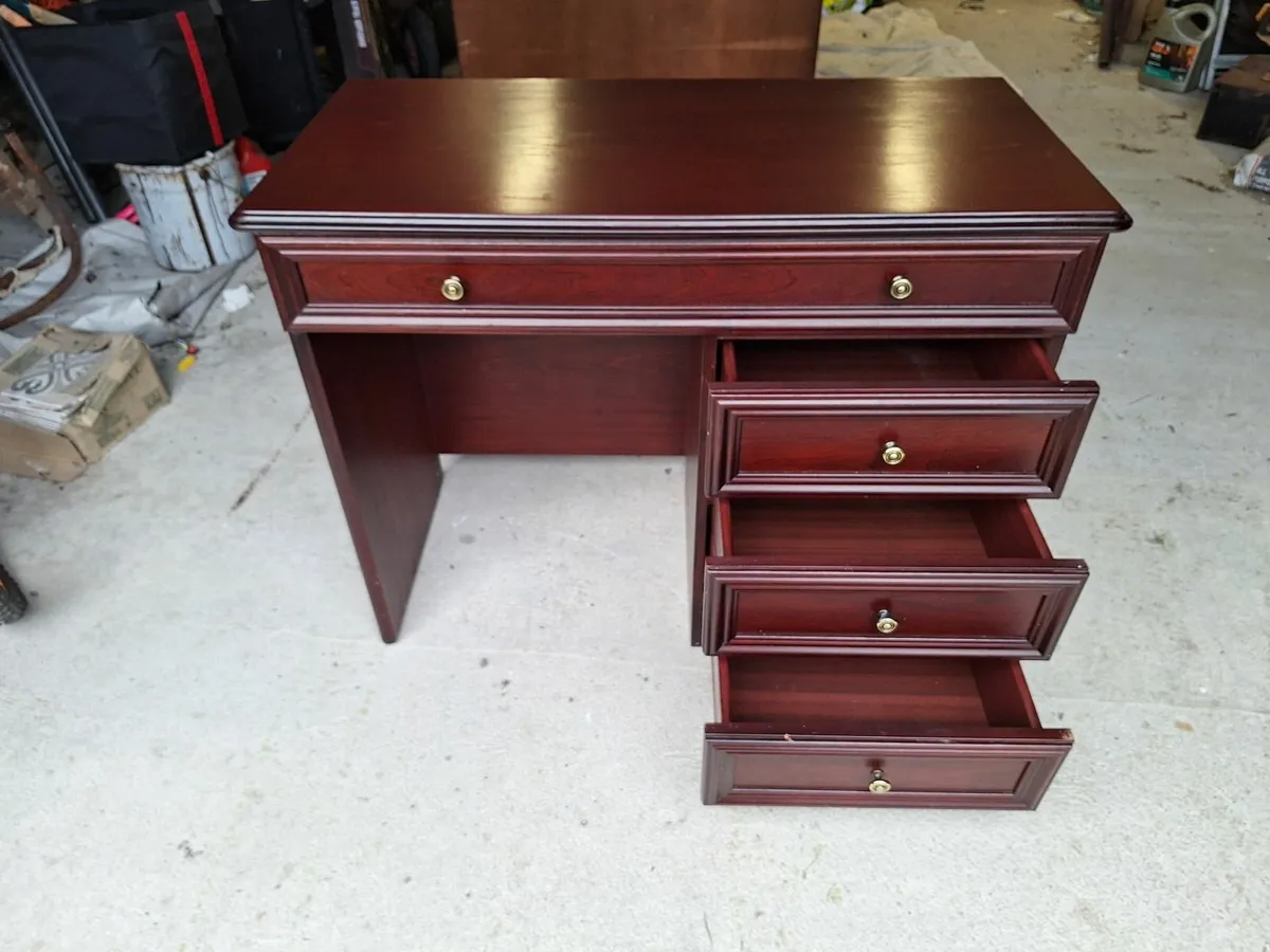Sitting room furniture - Image 1