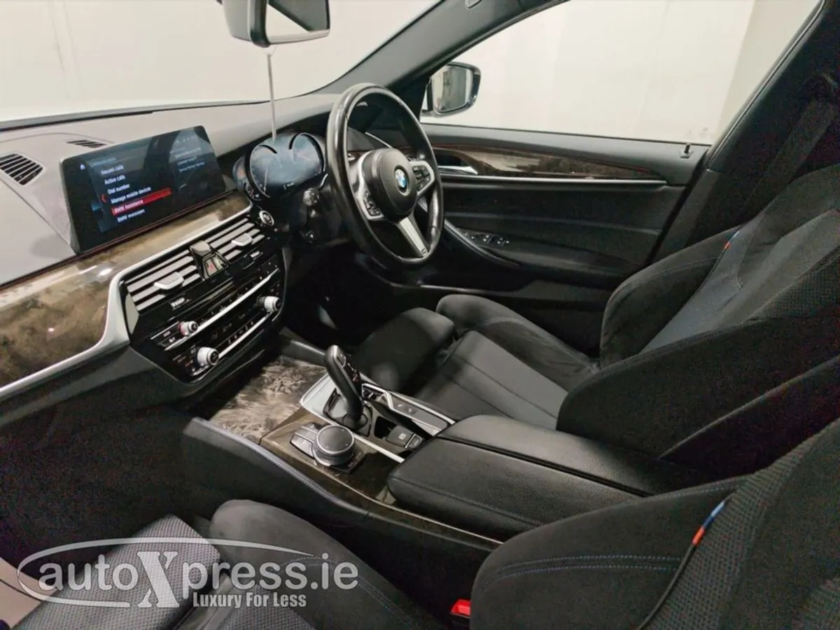 BMW 5 Series 523D M Sport Automatic  Reversing Ca - Image 2