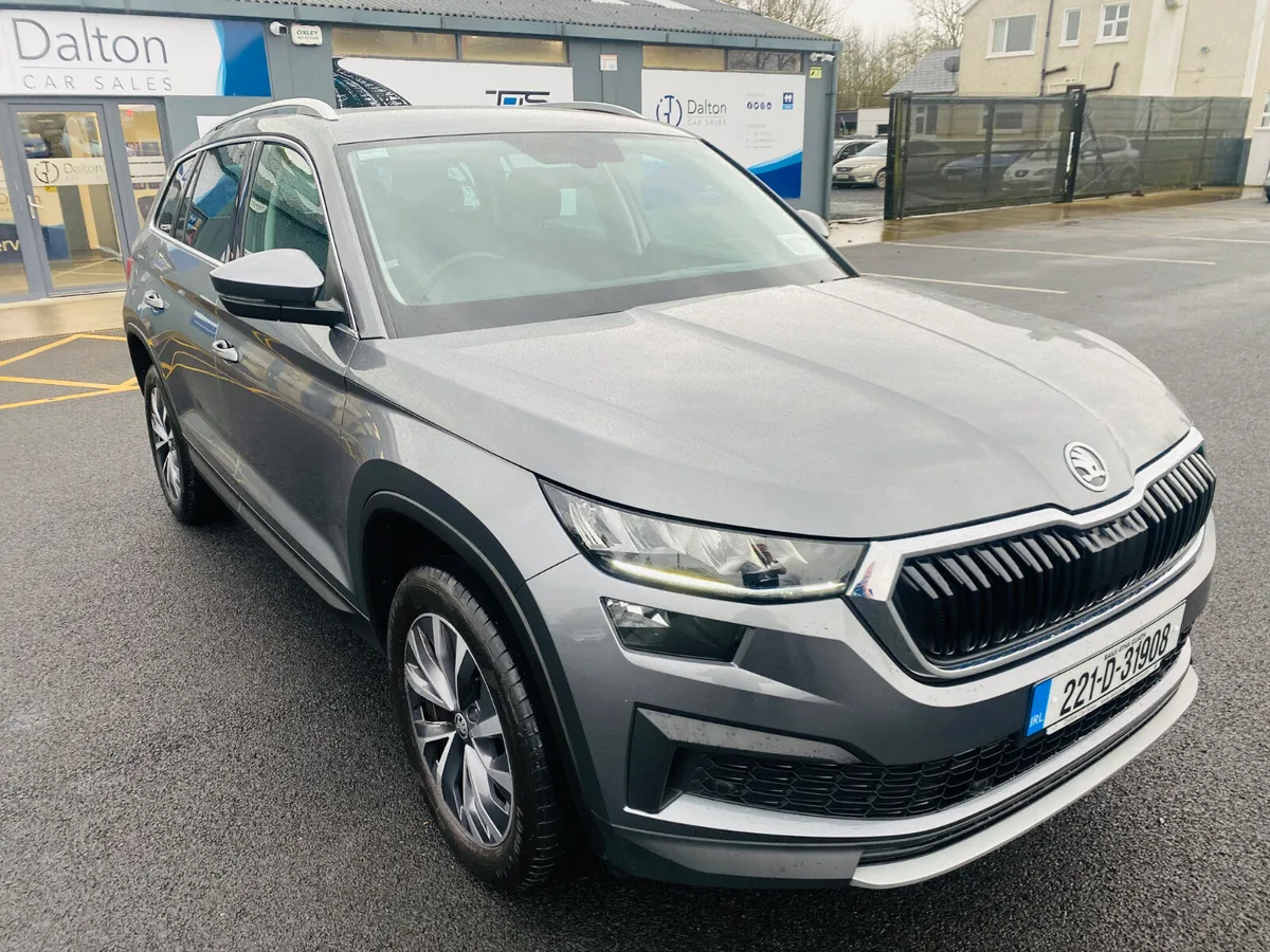 SKODA KODIAQ AMBITION DSG 7 SEATER 2022 (221) - Image 3