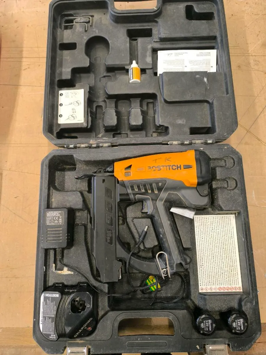 Bostitch 18g nail gun - Image 2