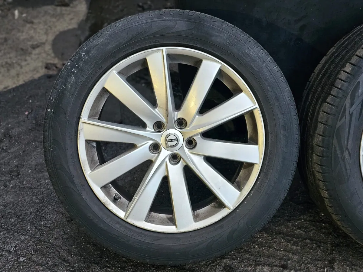 4 Genuine Volvo XC90 Alloys 19" 5X108 - Image 2