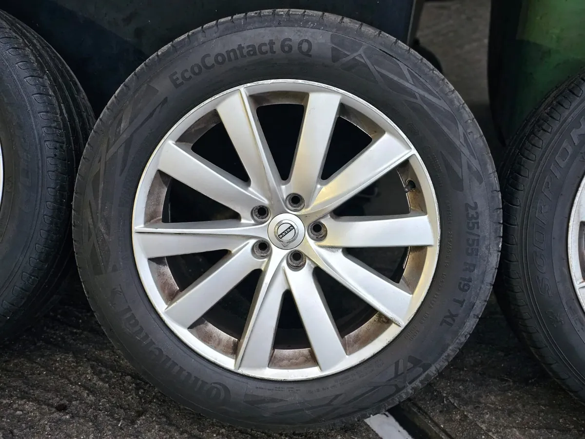 4 Genuine Volvo XC90 Alloys 19" 5X108 - Image 1