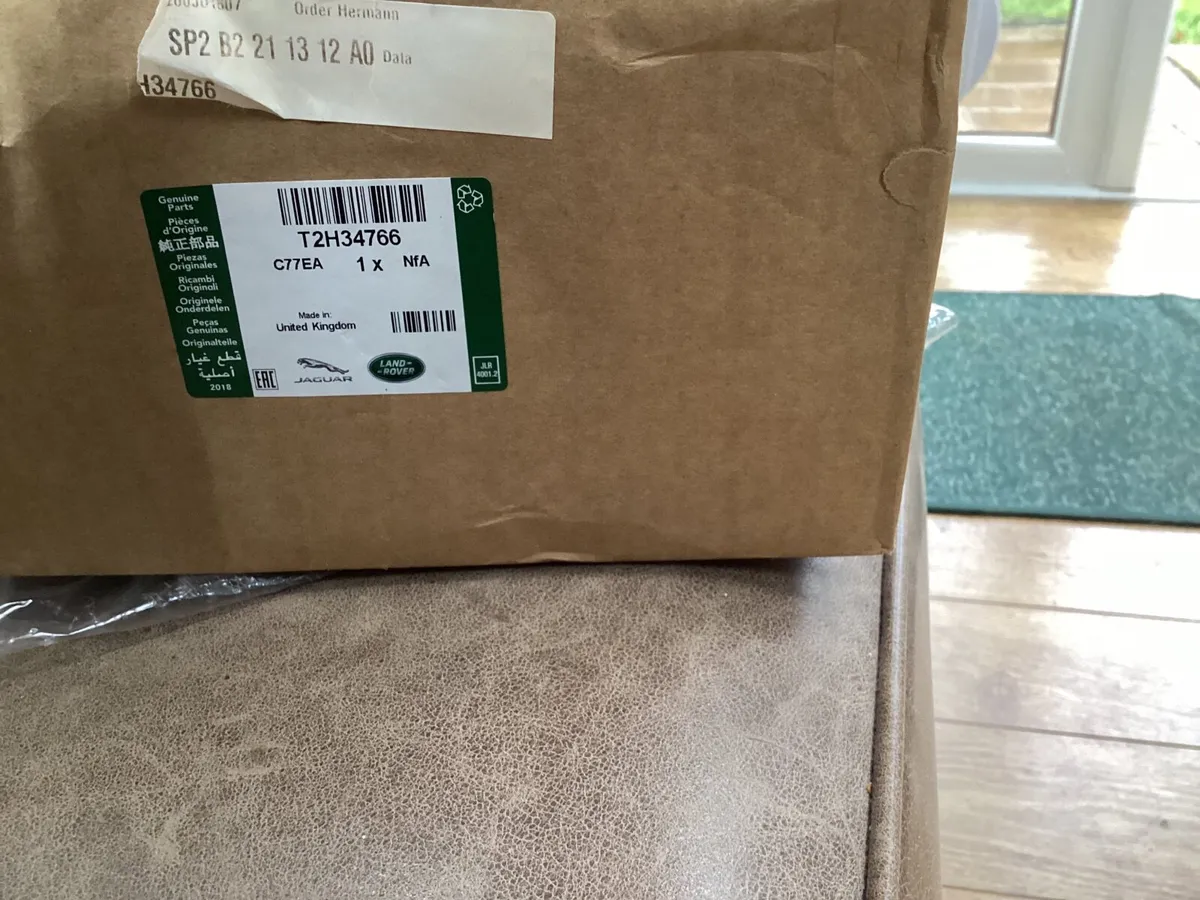 Jaguar genuine fuel filter brand new - Image 3