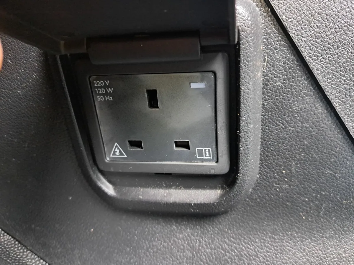 Citroen Berlingo 2021 - Image 2