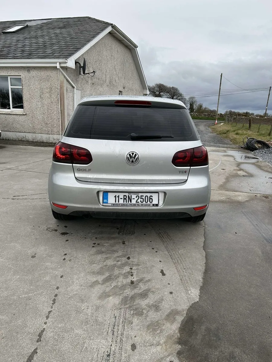 2011 Golf - Image 3