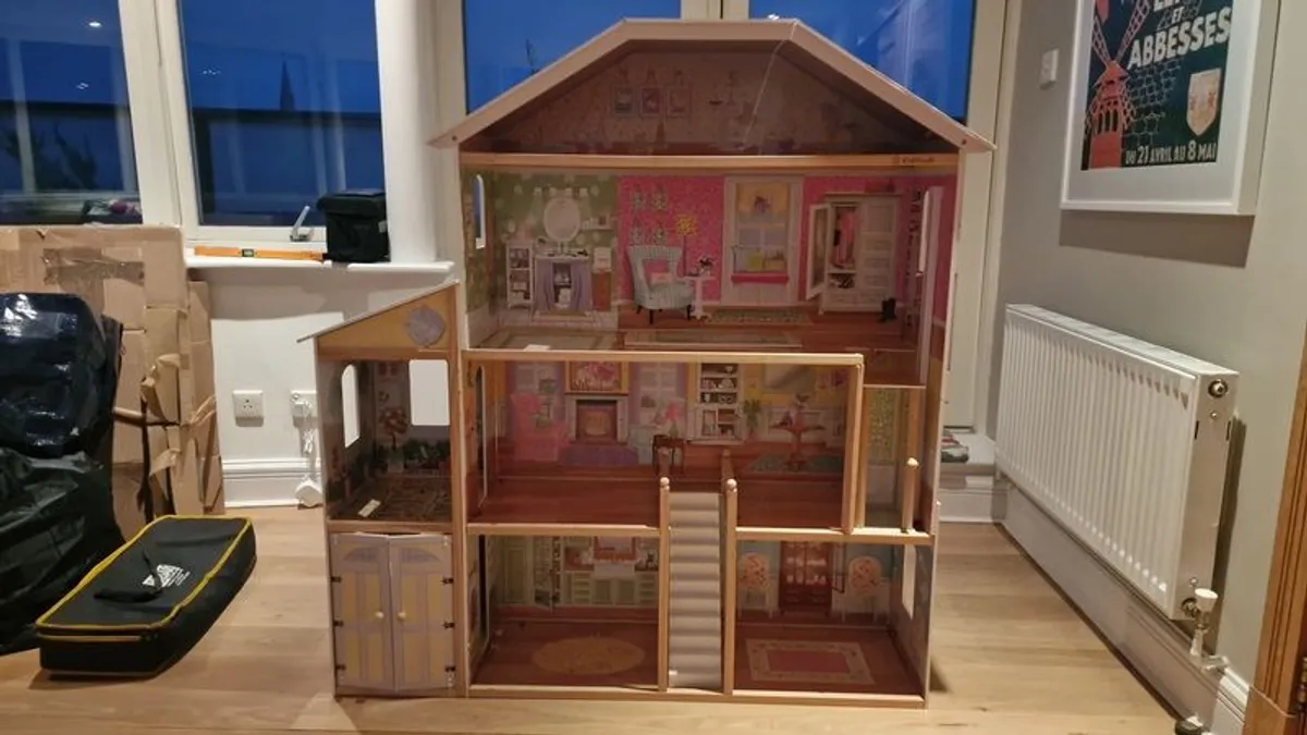 KidKraft Majestic Mansion Wooden Dolls House with Furniture and Accessories Included, 4 Storey Play Set with a Cat, Garage and Lift for 30 cm/12 Inch Kids' Toys - Image 1