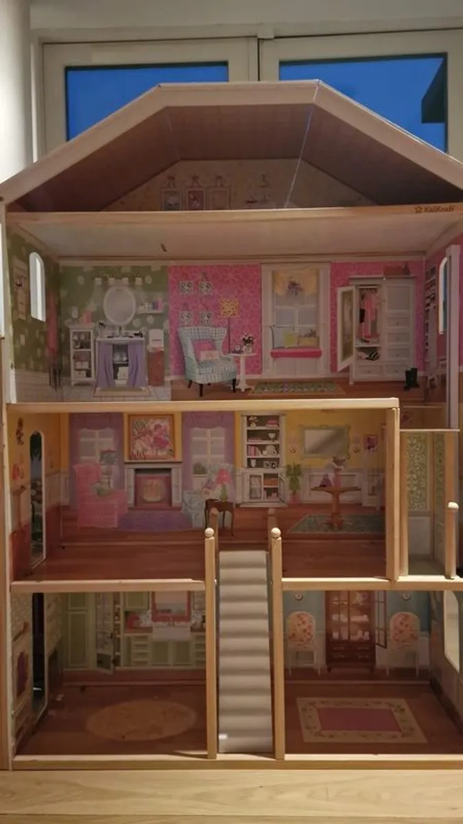 KidKraft Majestic Mansion Wooden Dolls House with Furniture and Accessories Included, 4 Storey Play Set with a Cat, Garage and Lift for 30 cm/12 Inch Kids' Toys - Image 2