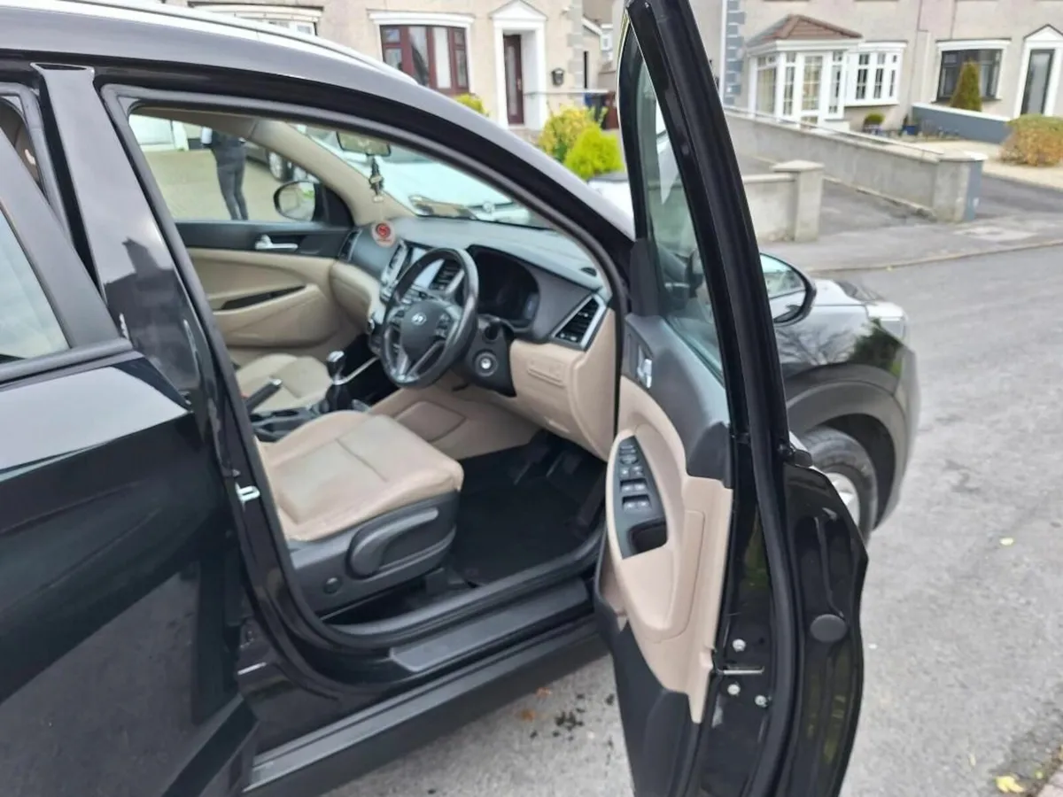 Hyundai Tucson 2017 - Image 2