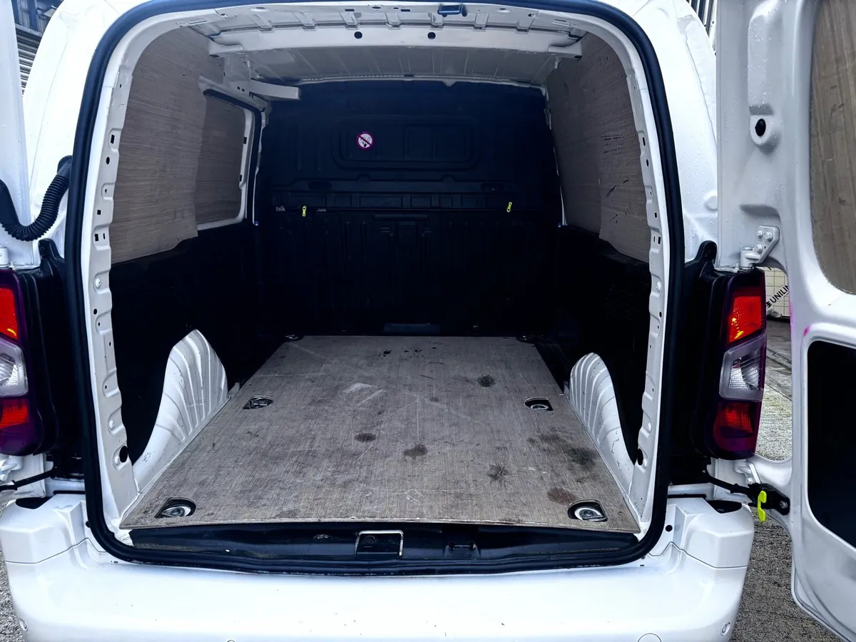 2021 citreon berlingo - Image 4