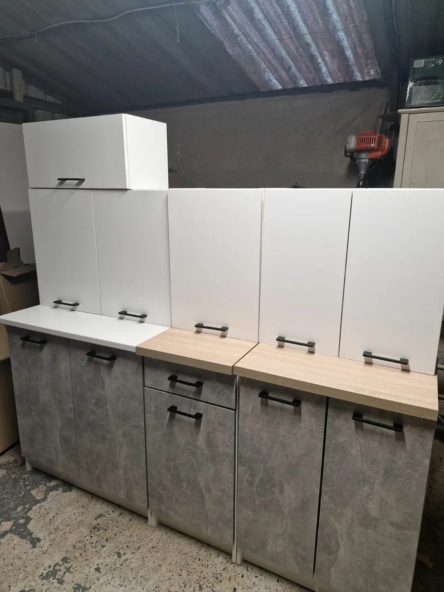 Kitchen Cabinets - Image 3