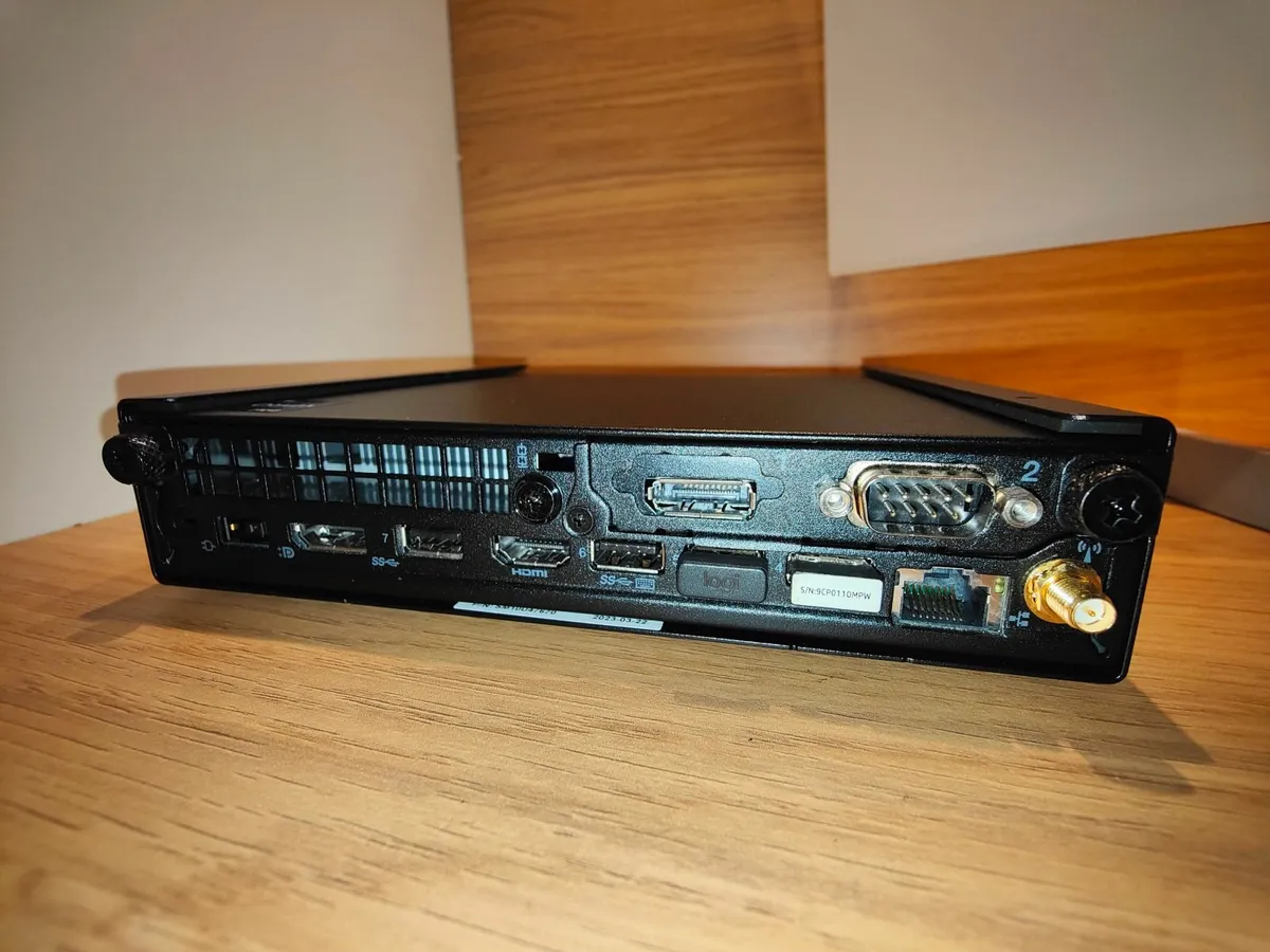 Lenovo 27" 4K MonitorTop Spec HP PC - good as new - Image 3