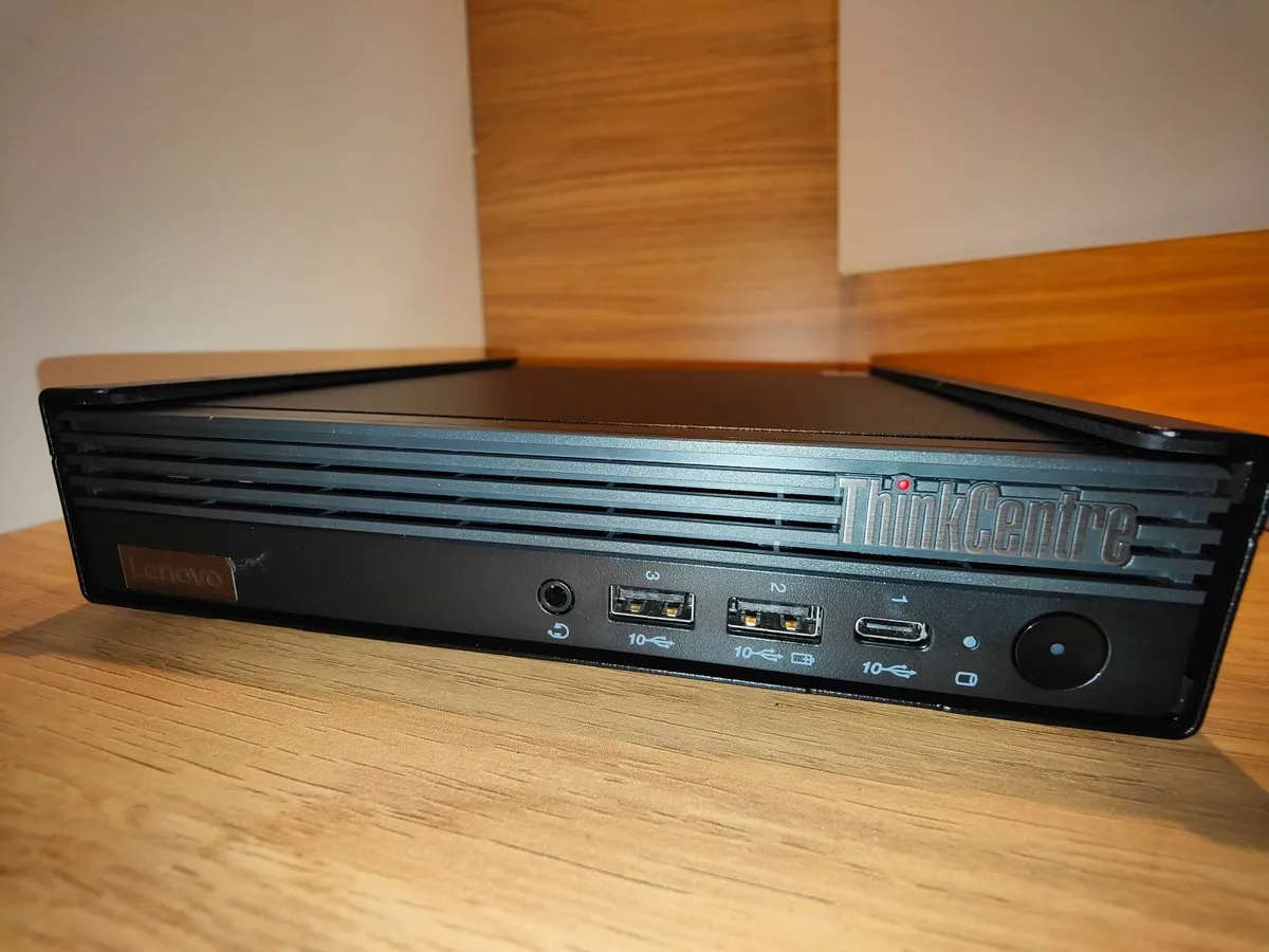 Lenovo 27" 4K MonitorTop Spec HP PC - good as new - Image 4