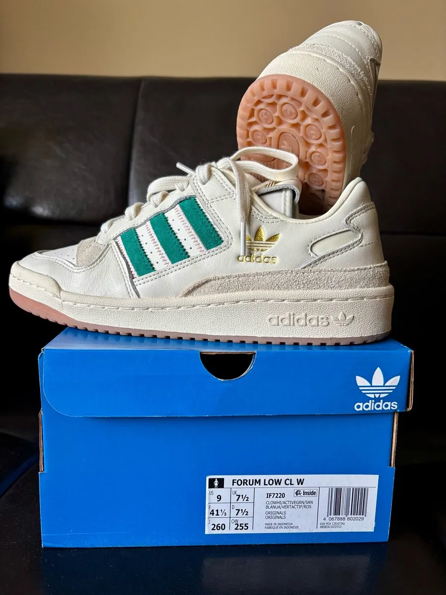 Adidas Retro Style - Image 3