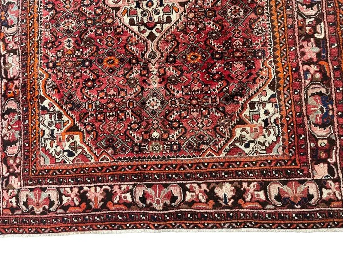 Fabulous Vintage Hand - Knotted Bidjar Rug. - Image 3