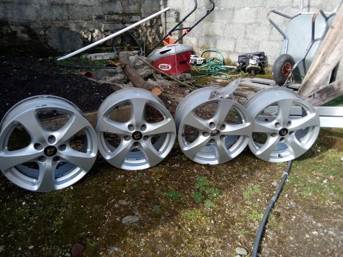 Alloy wheels - Image 4