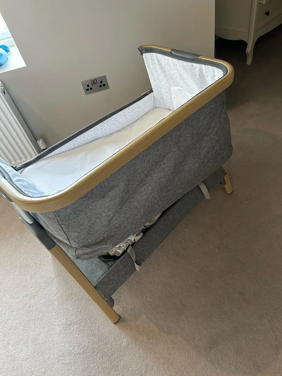 Cosleeper & Moses basket - Image 2