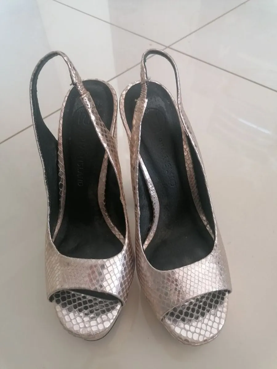Shoes - Image 2