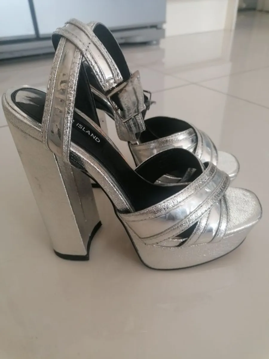 Shoes - Image 4
