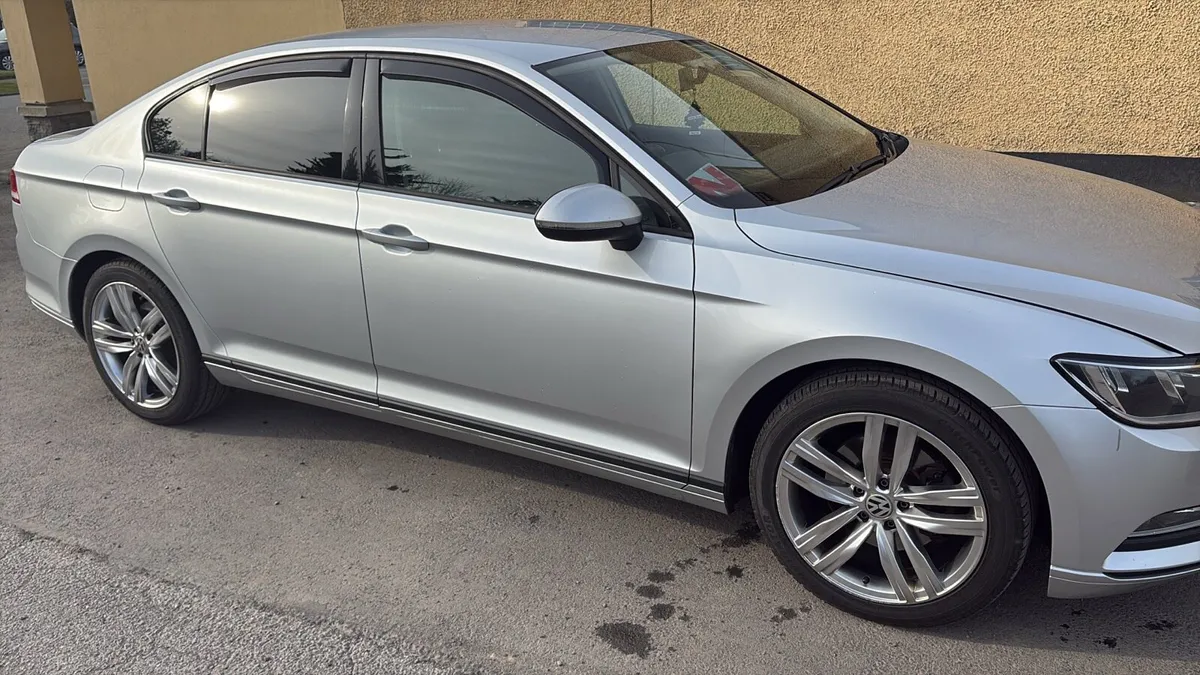 VW Passat - Image 1