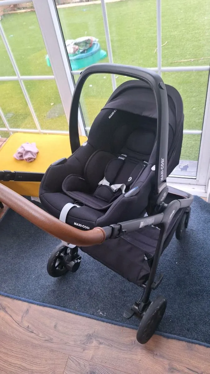Buggy, car seat, cot - Image 3
