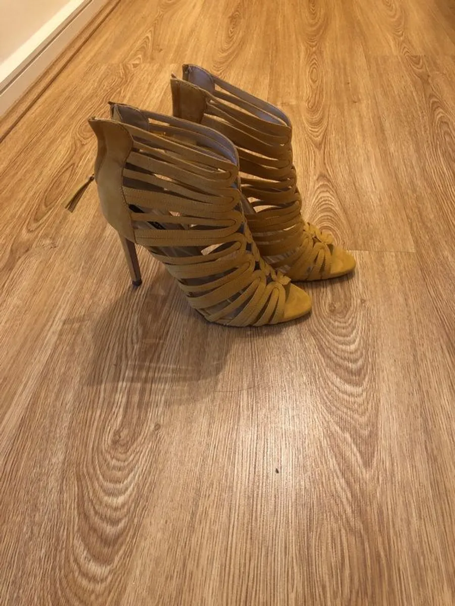 High heel sandals - Image 4