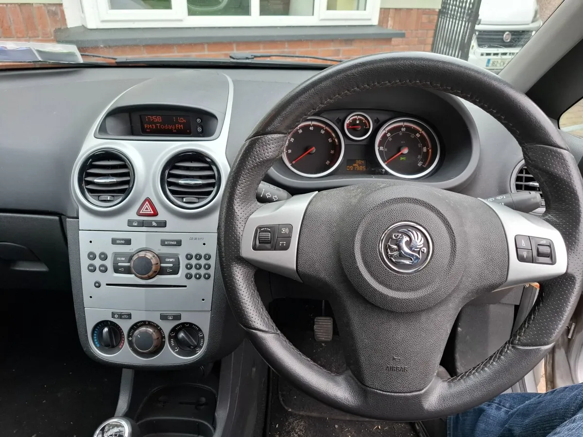 Vauxhall Corsa 2007 - Image 4