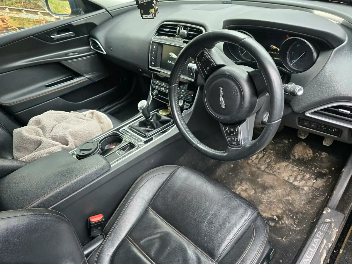 Jaguar 2016 2.0 diesel - Image 4