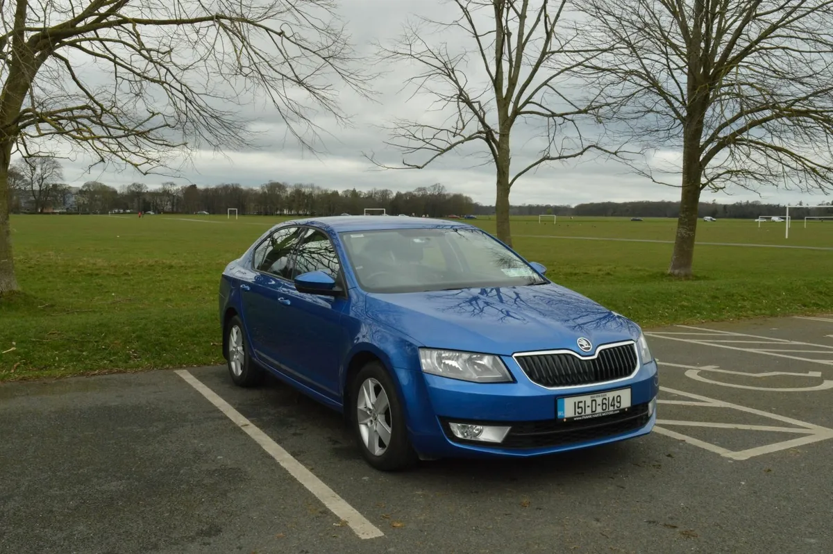 Skoda Octavia Ambient 1.2TSI 2015 - Image 1