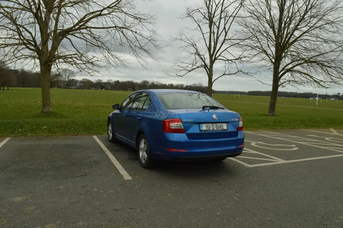 Skoda Octavia Ambient 1.2TSI 2015 - Image 2